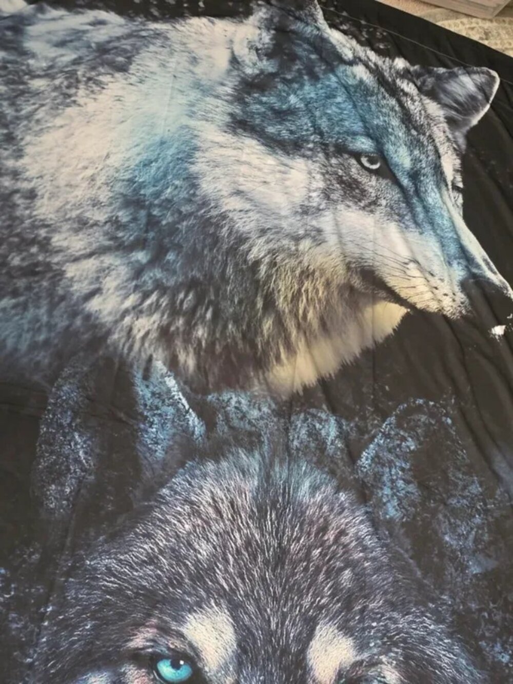 Wolf Curtains 52x82 Each Panel - Picture 4 of 6
